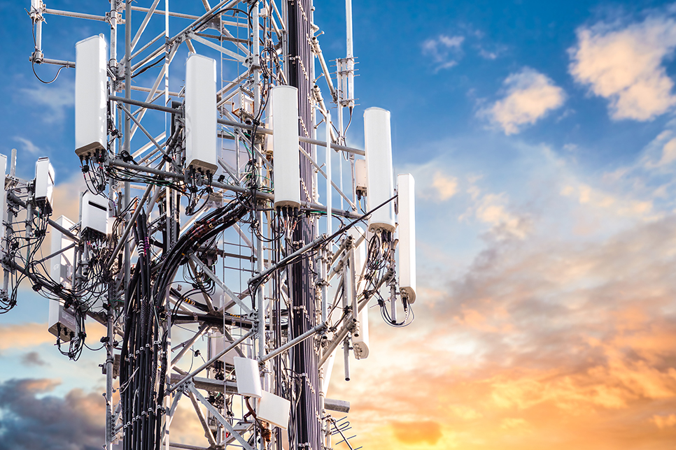 Telecommunications tower